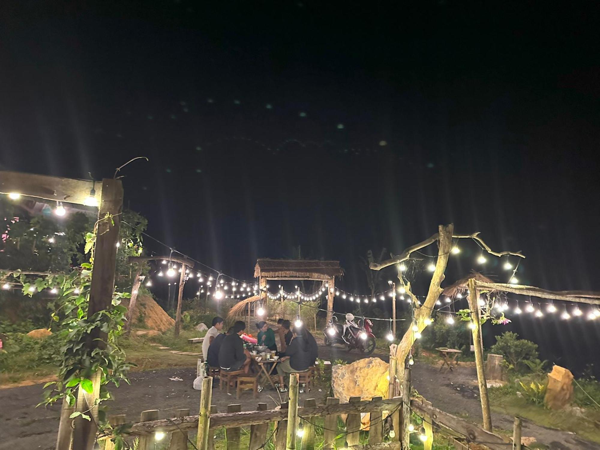 Coi Nguon Farm Glam Mang Den Hotel Kon Von Kla Kültér fotó